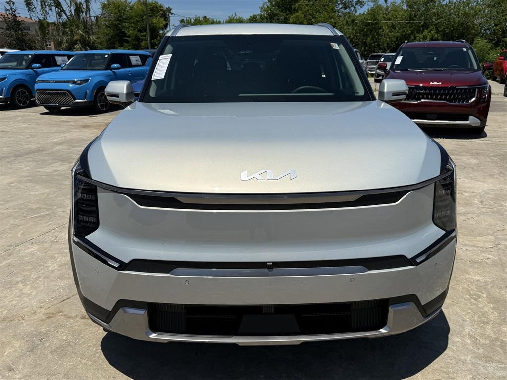 new 2026 Kia EV9 car, priced at $60,805