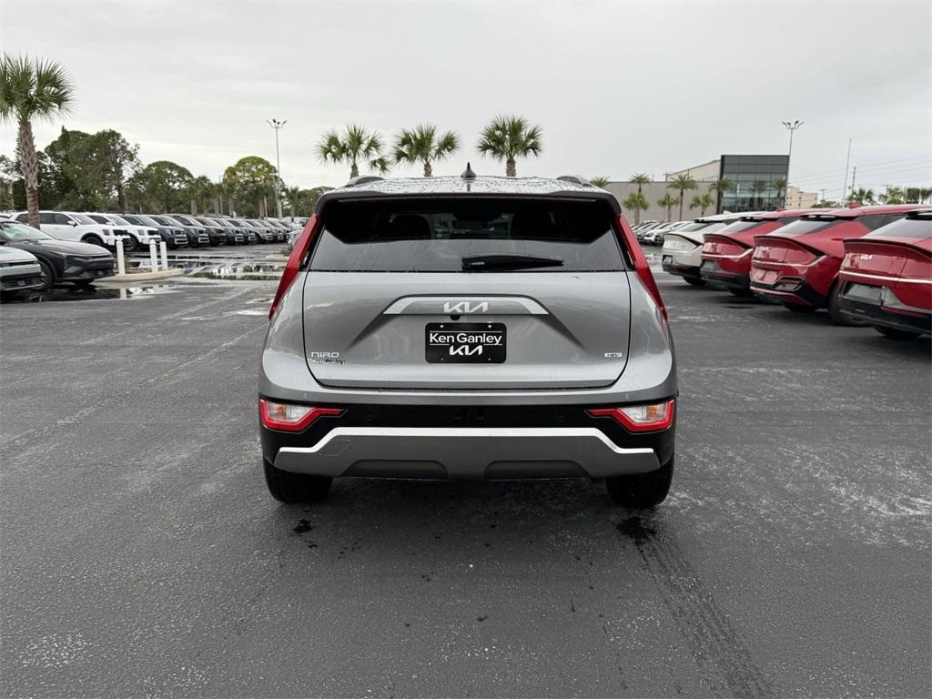 new 2025 Kia Niro car, priced at $33,640