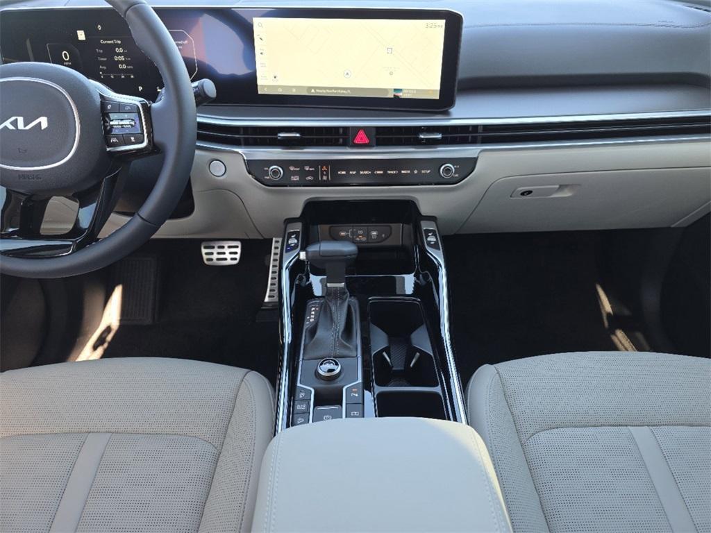 new 2025 Kia Sorento car, priced at $40,330