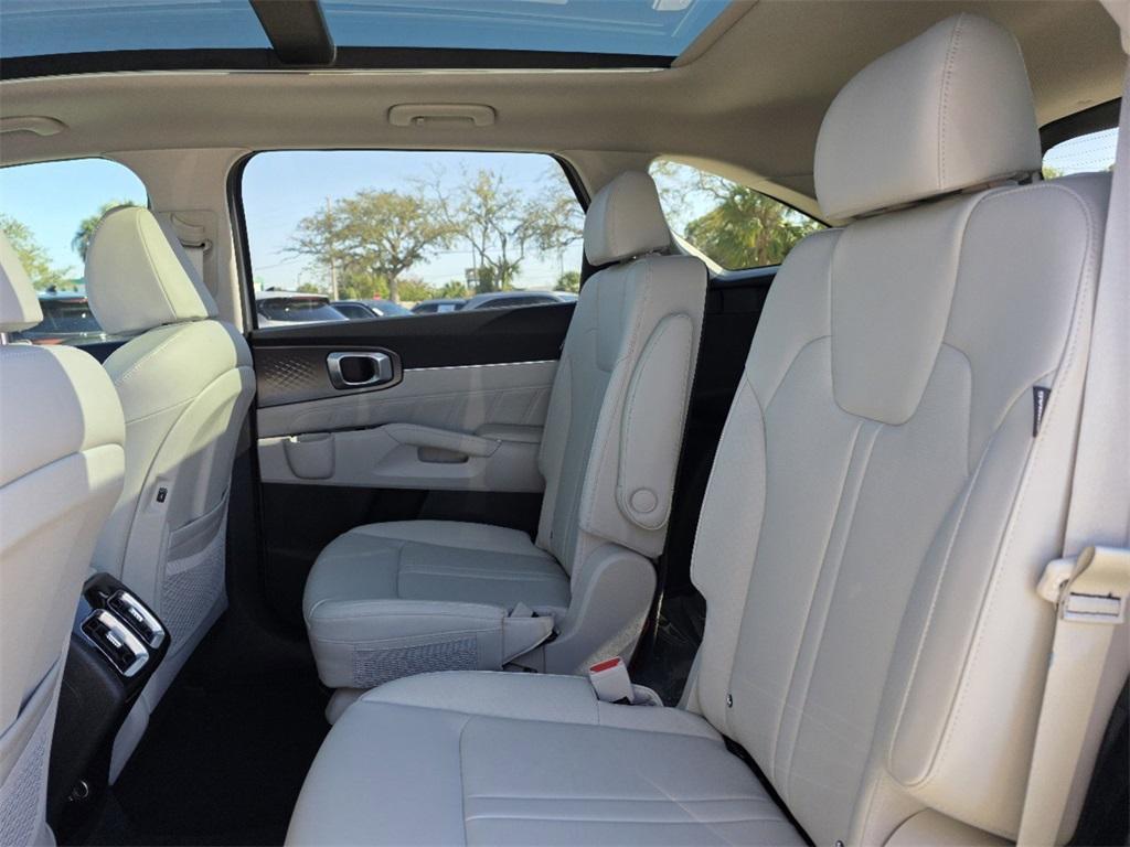 new 2025 Kia Sorento car, priced at $40,330