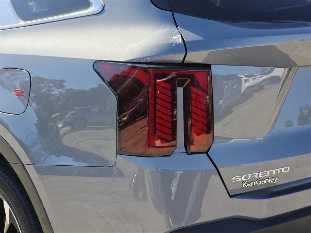 new 2025 Kia Sorento car, priced at $40,330