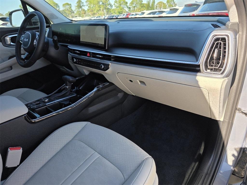 new 2025 Kia Sorento car, priced at $40,330