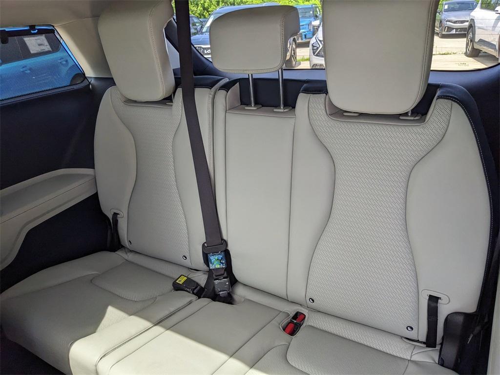 new 2026 Kia Carnival car, priced at $53,285