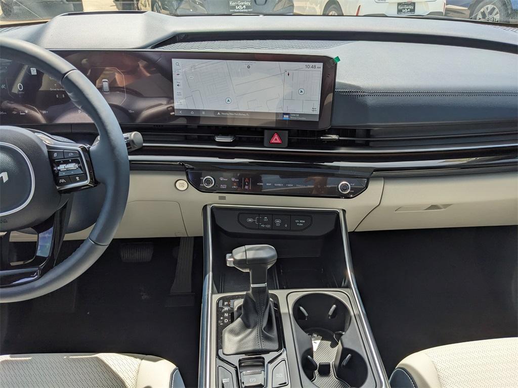 new 2026 Kia Carnival car, priced at $53,285