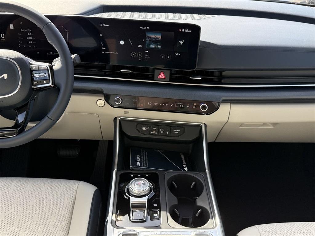 new 2026 Kia Carnival Hybrid car, priced at $50,225