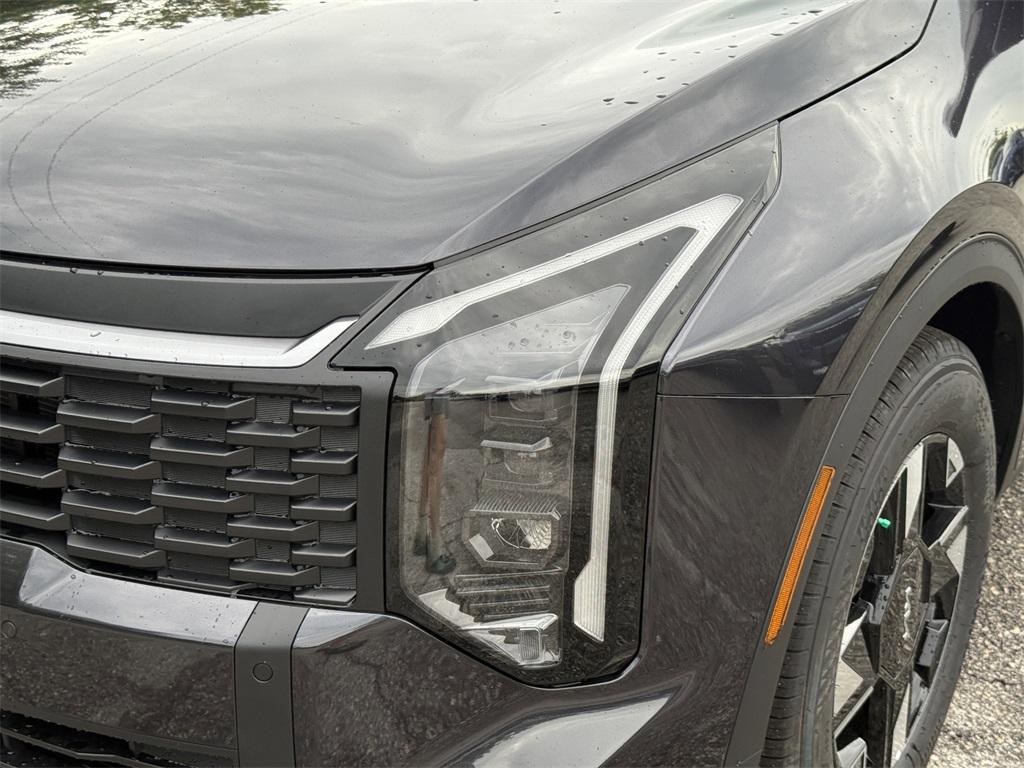 new 2026 Kia Sportage car, priced at $27,673