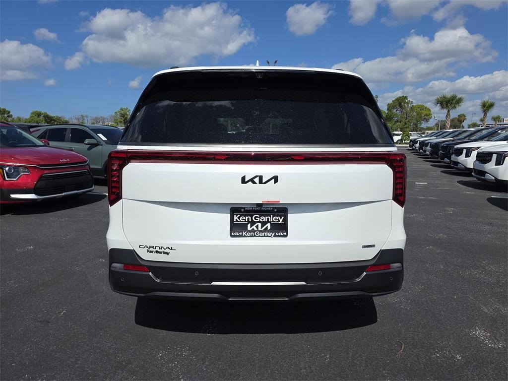 new 2026 Kia Carnival Hybrid car, priced at $54,365