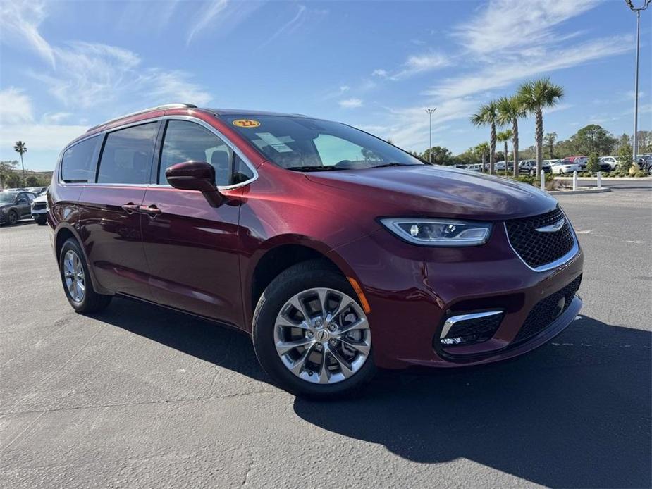 used 2022 Chrysler Pacifica car, priced at $30,391