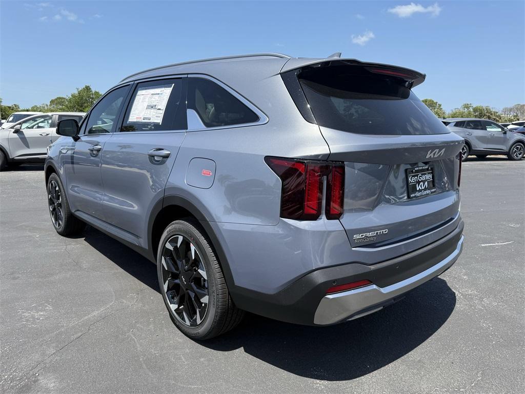new 2025 Kia Sorento car, priced at $34,422