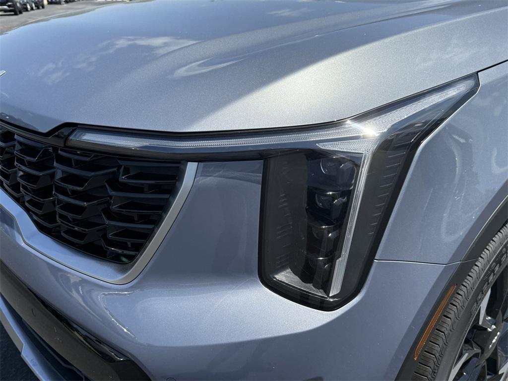new 2025 Kia Sorento car, priced at $34,422