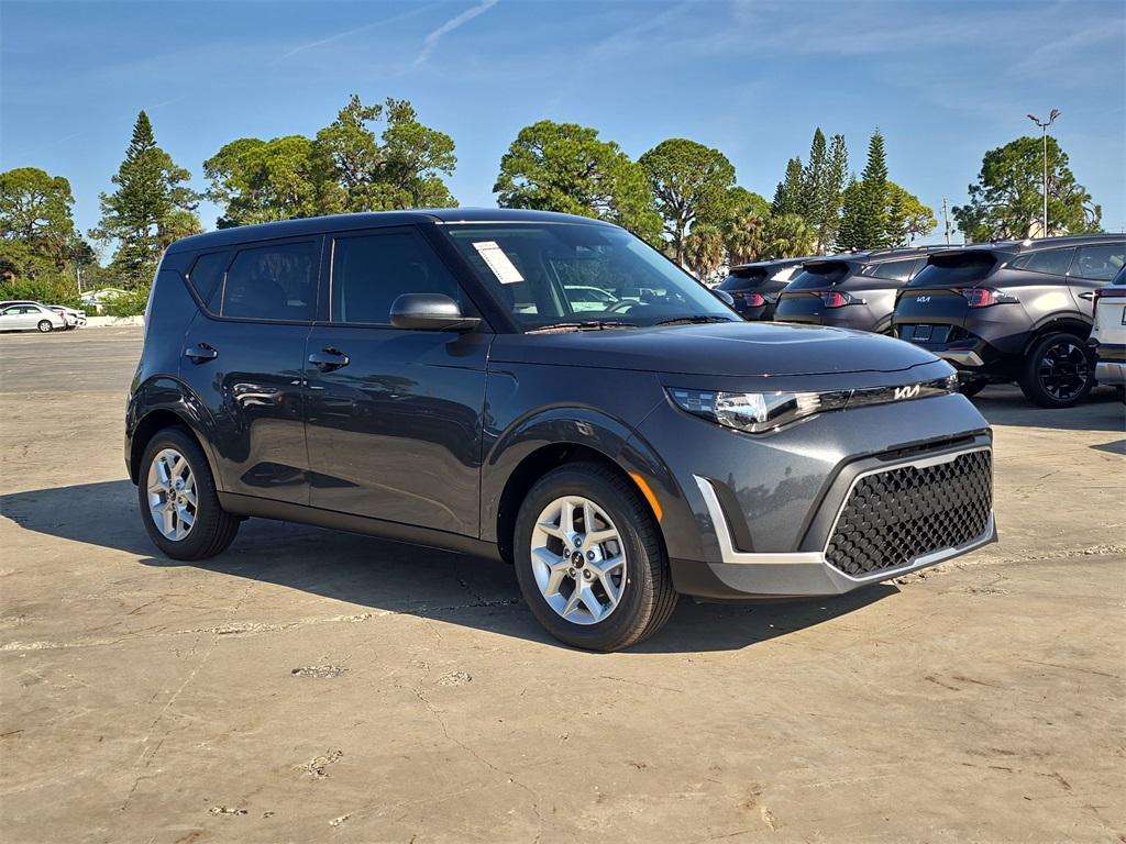 new 2025 Kia Soul car, priced at $19,785