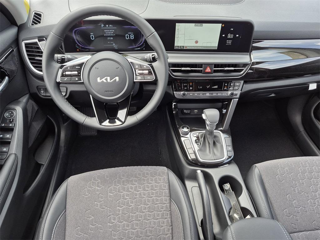 new 2025 Kia Seltos car, priced at $24,440
