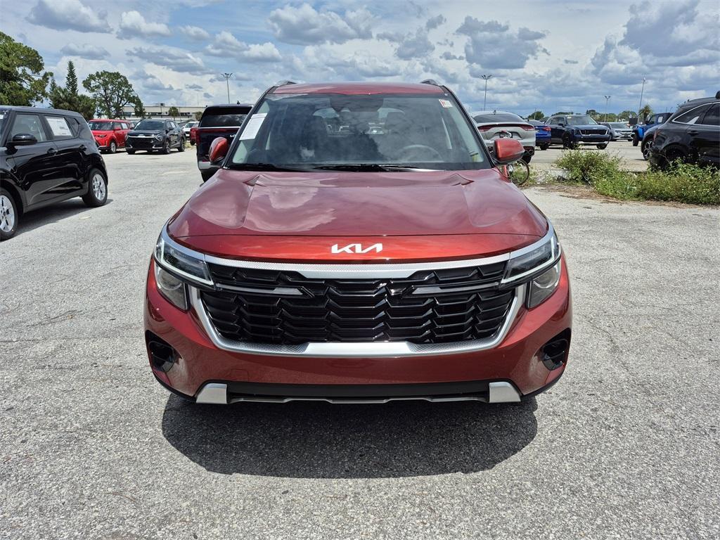 new 2025 Kia Seltos car, priced at $24,440