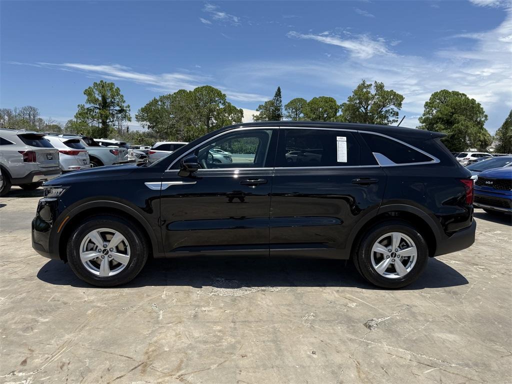 used 2023 Kia Sorento car, priced at $21,402