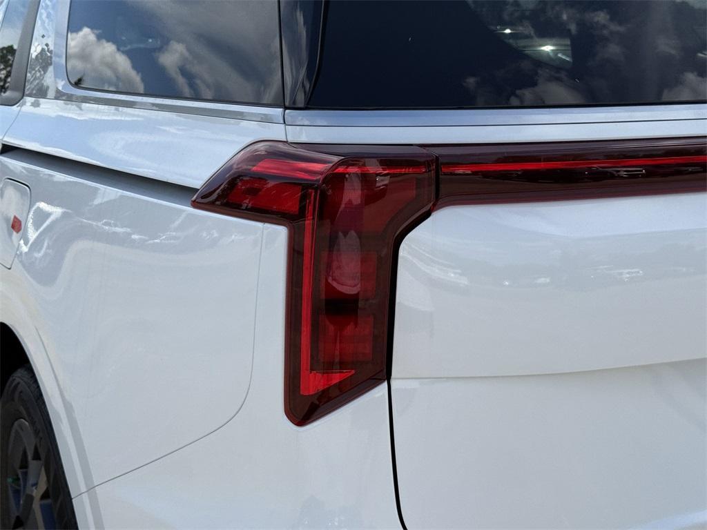 new 2026 Kia Carnival Hybrid car, priced at $42,272