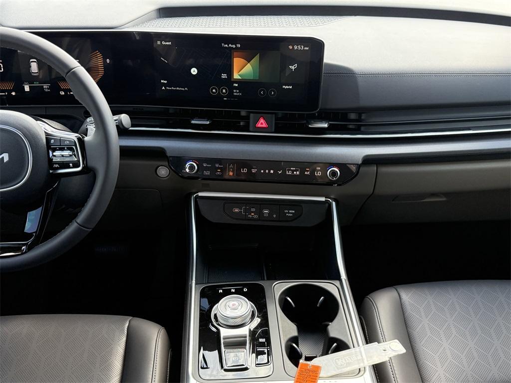 new 2026 Kia Carnival Hybrid car, priced at $42,272