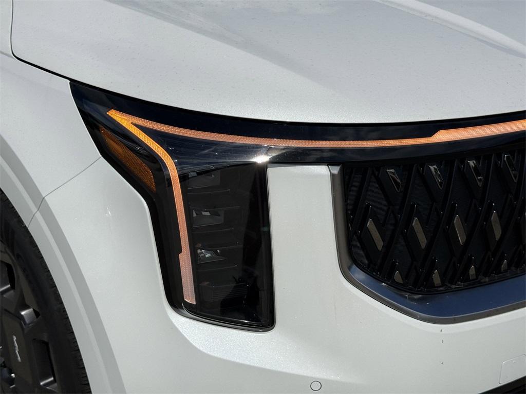 new 2026 Kia Carnival Hybrid car, priced at $42,272