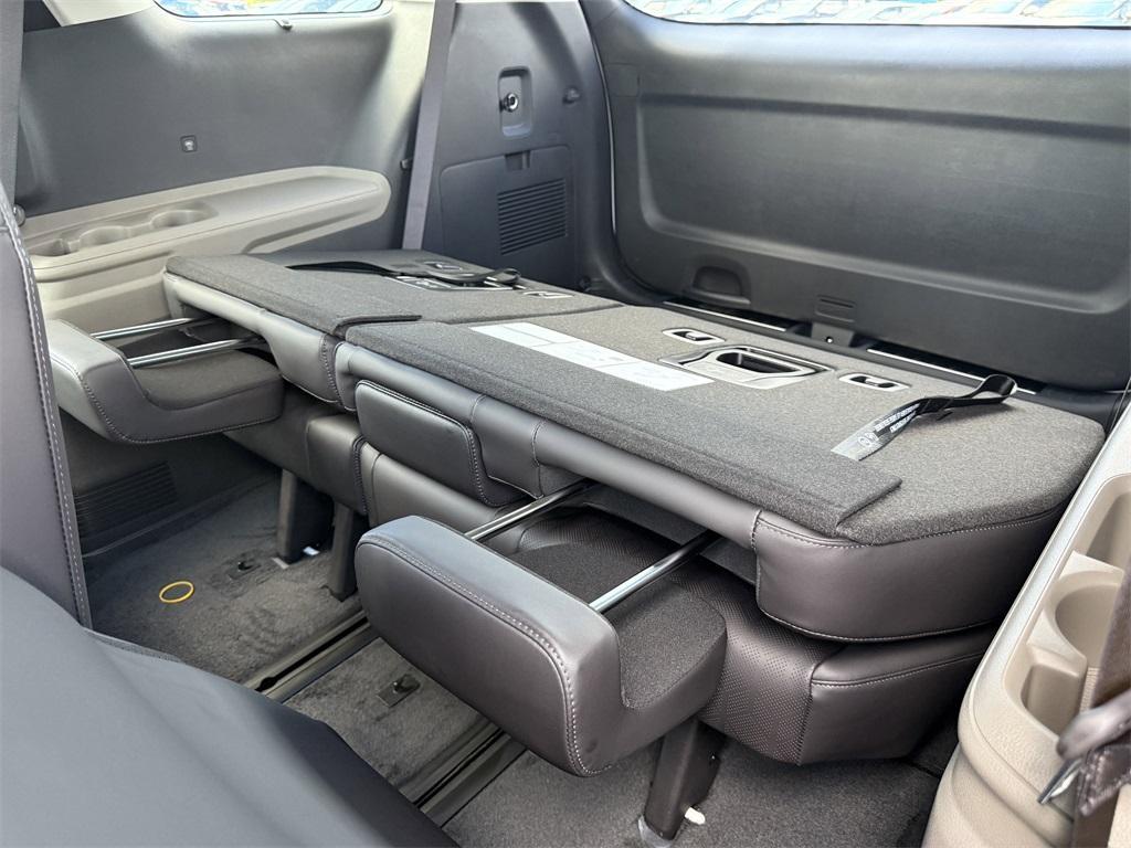 new 2026 Kia Carnival Hybrid car, priced at $42,272