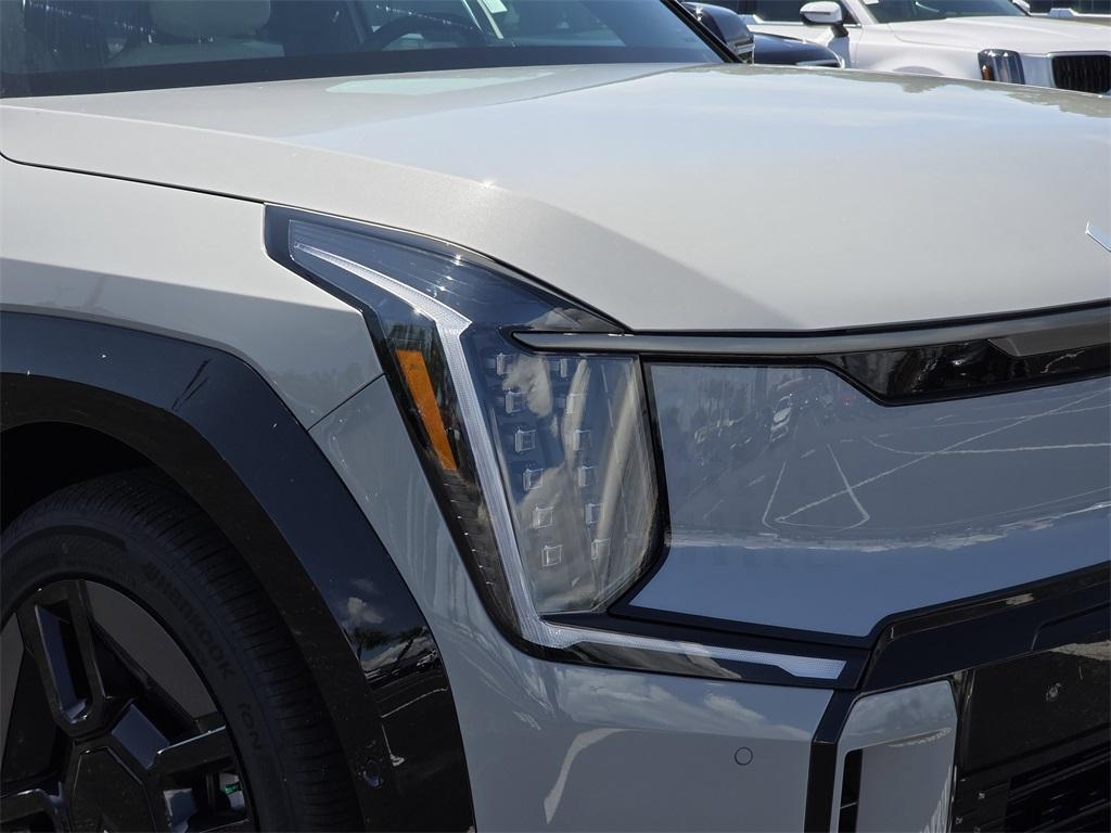 new 2026 Kia EV9 car, priced at $72,710