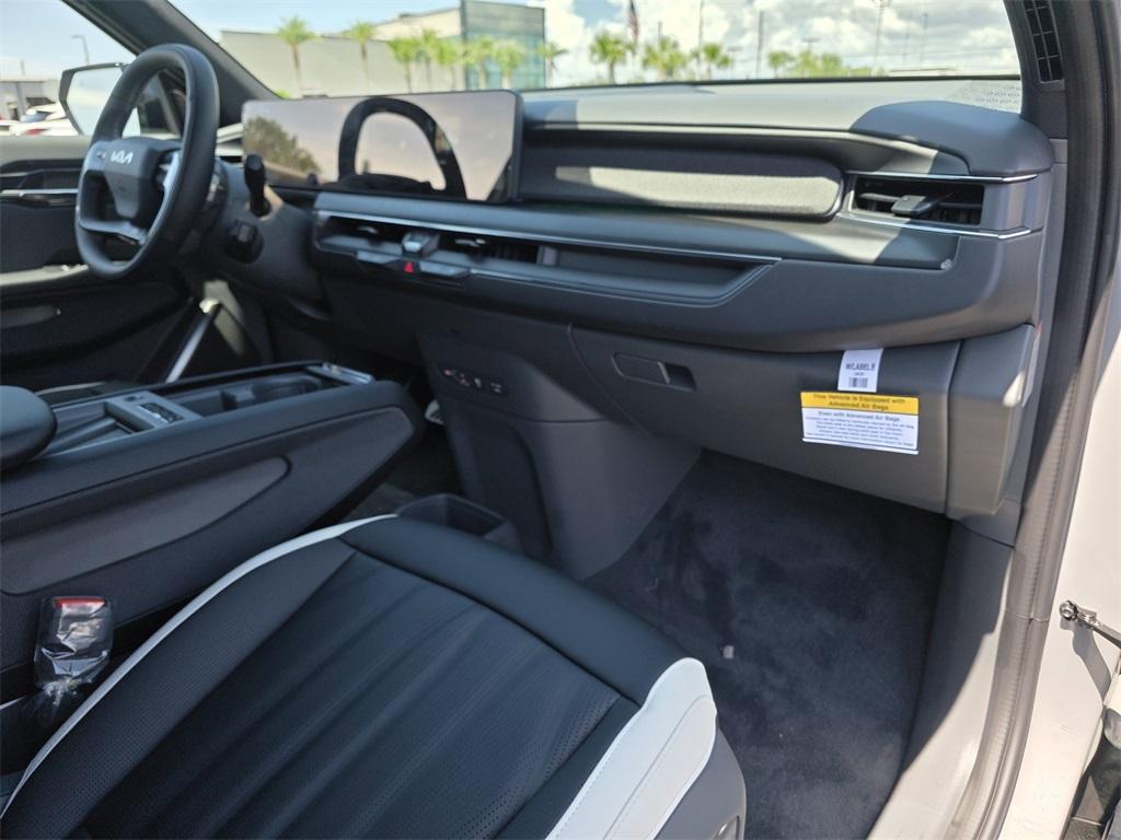 new 2026 Kia EV9 car, priced at $72,710