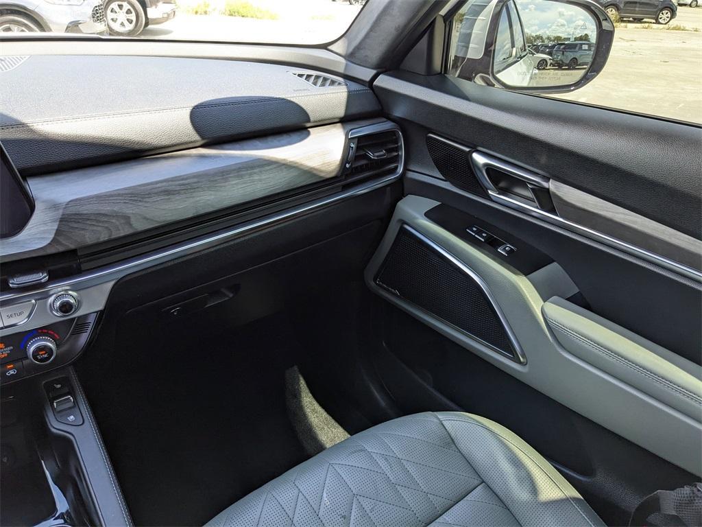 used 2023 Kia Telluride car, priced at $37,501