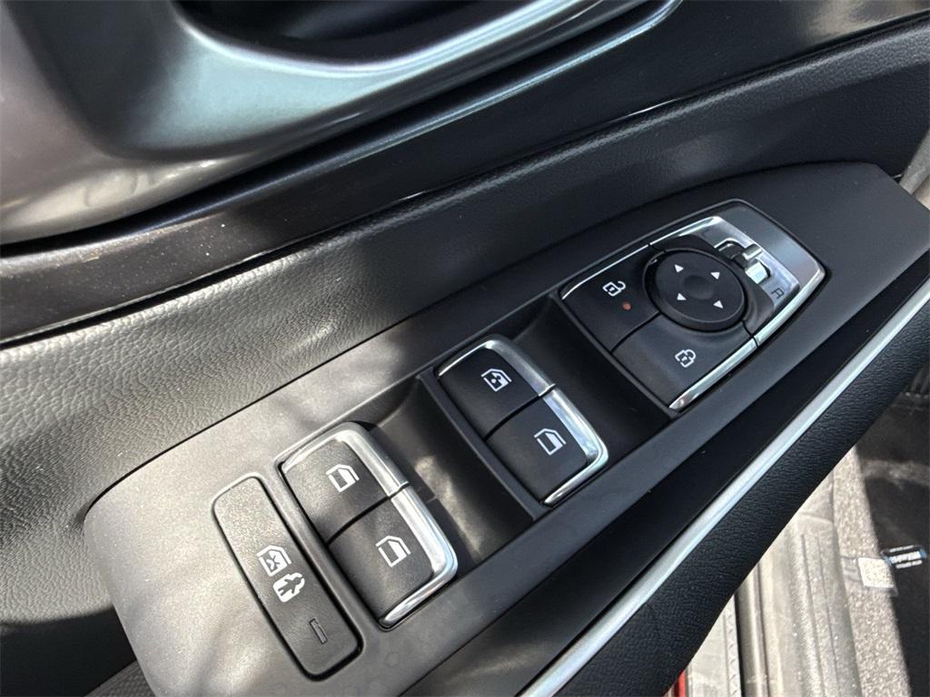 new 2025 Kia Sorento car, priced at $32,125