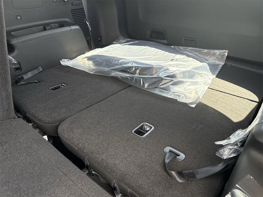 new 2025 Kia Sorento car, priced at $32,125
