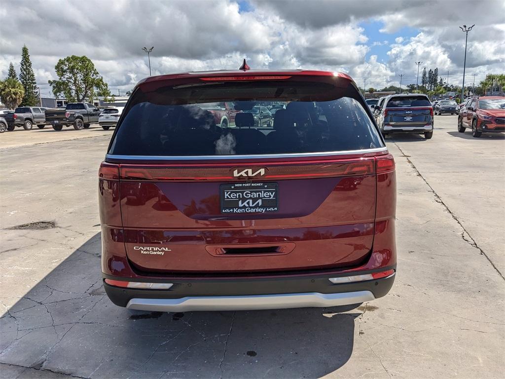 used 2023 Kia Carnival car, priced at $24,992