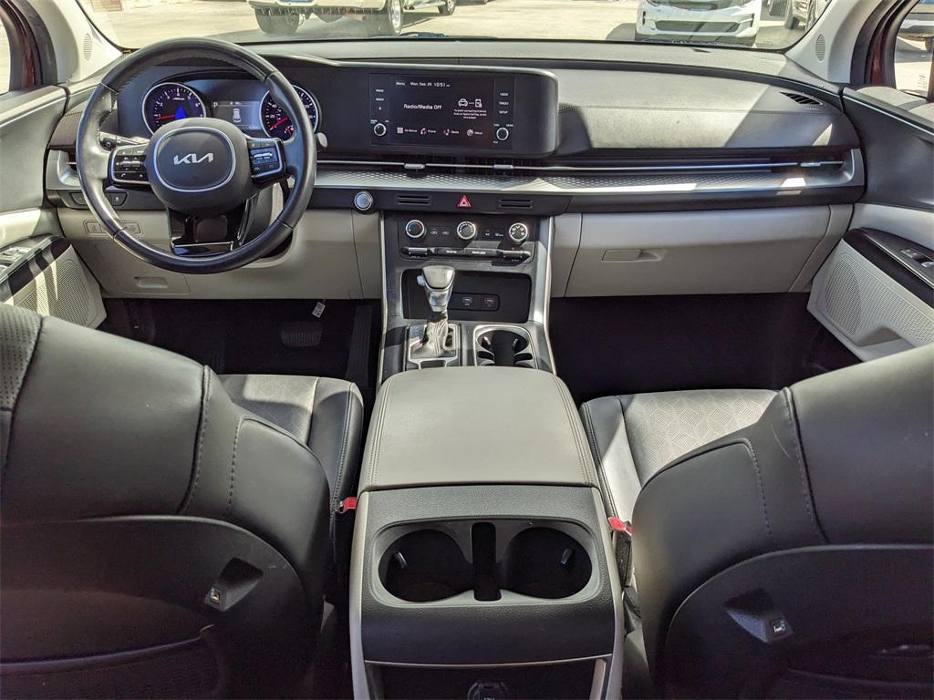 used 2023 Kia Carnival car, priced at $24,992
