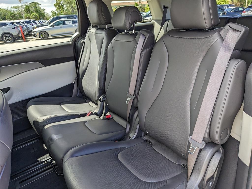 used 2023 Kia Carnival car, priced at $24,992