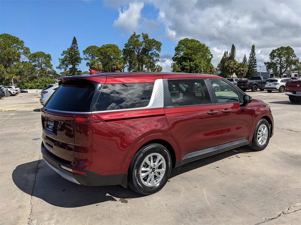 used 2023 Kia Carnival car, priced at $24,992