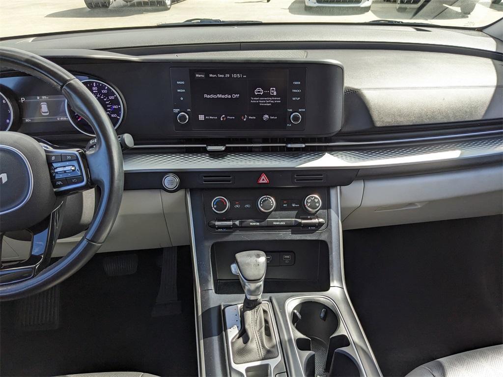 used 2023 Kia Carnival car, priced at $24,992