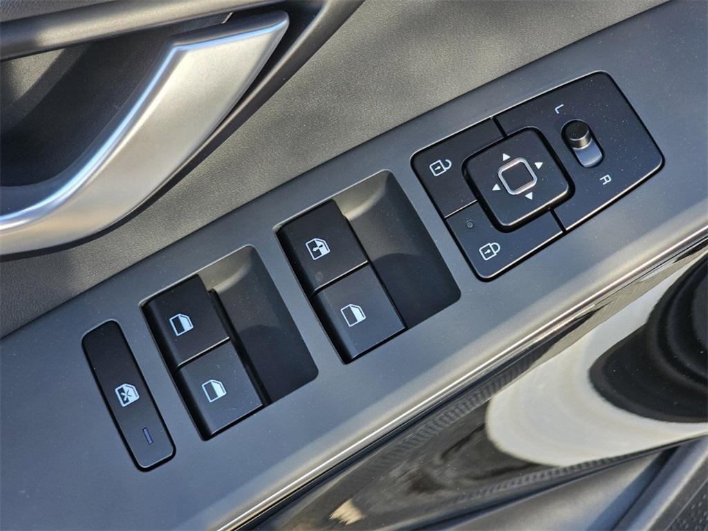 new 2025 Kia Niro car, priced at $30,735