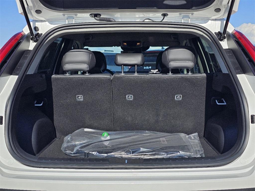 new 2025 Kia Niro car, priced at $30,735