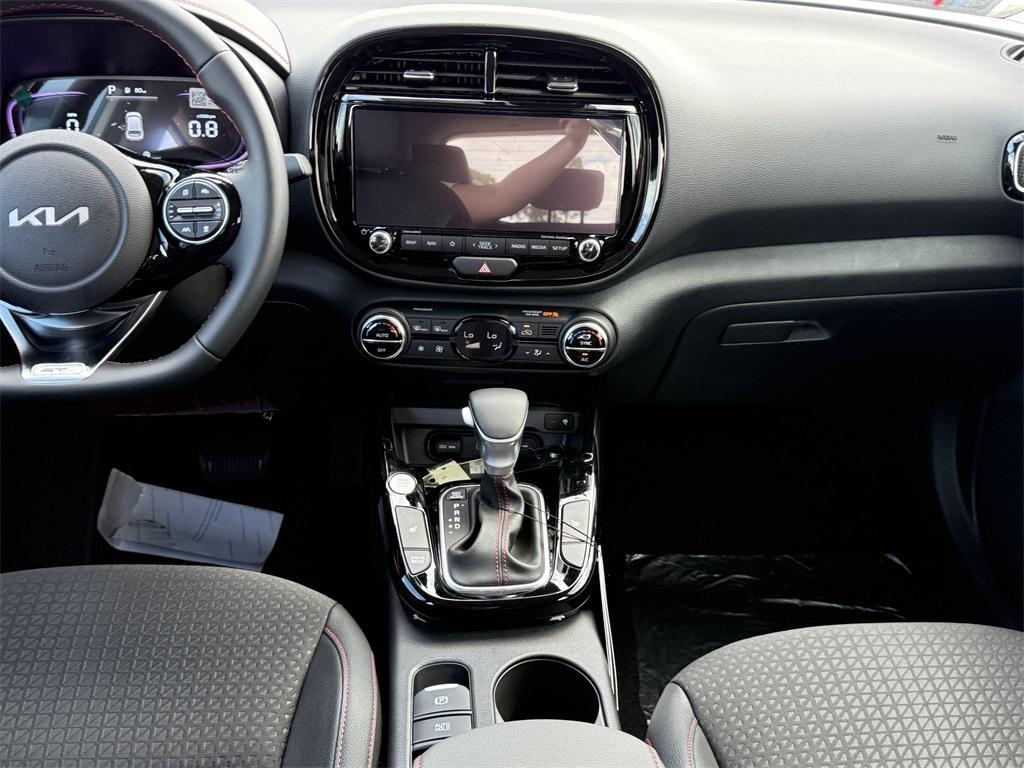 new 2025 Kia Soul car, priced at $27,970
