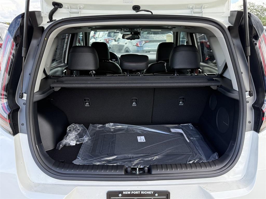 new 2025 Kia Soul car, priced at $27,970