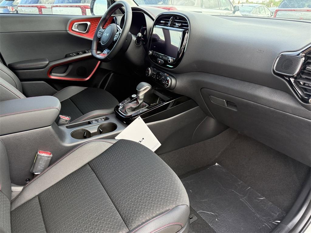 new 2025 Kia Soul car, priced at $27,970