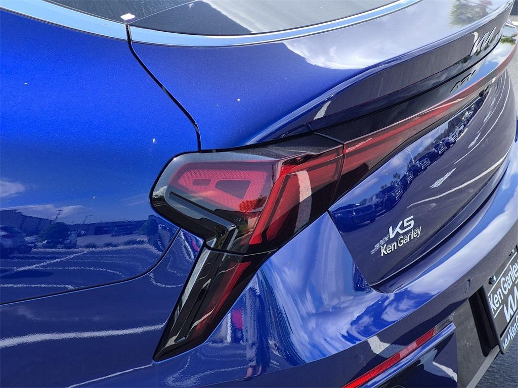 new 2025 Kia K5 car, priced at $29,015