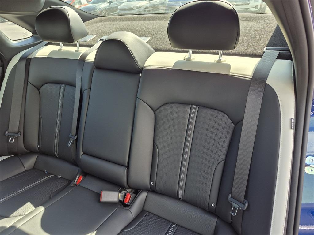 new 2025 Kia K5 car, priced at $29,015