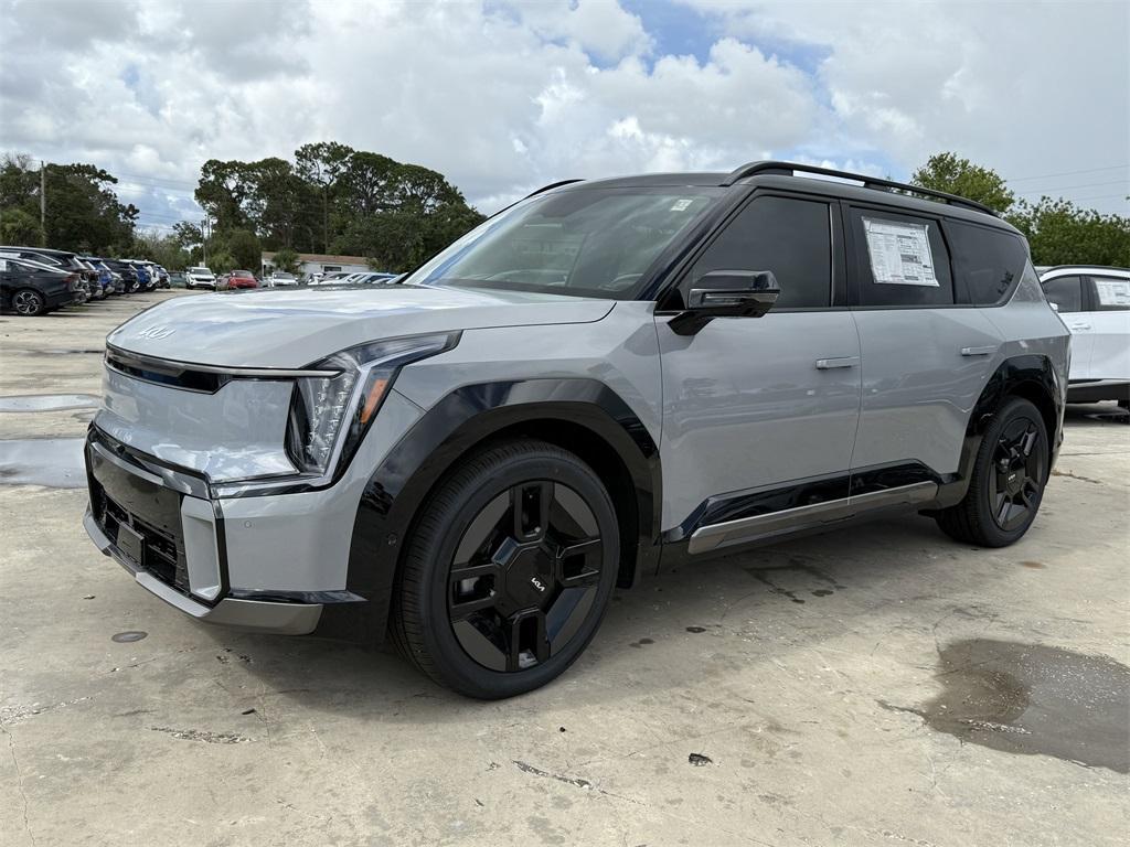new 2026 Kia EV9 car, priced at $69,320