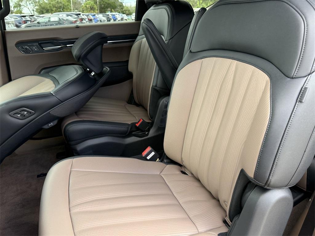 new 2026 Kia EV9 car, priced at $69,320