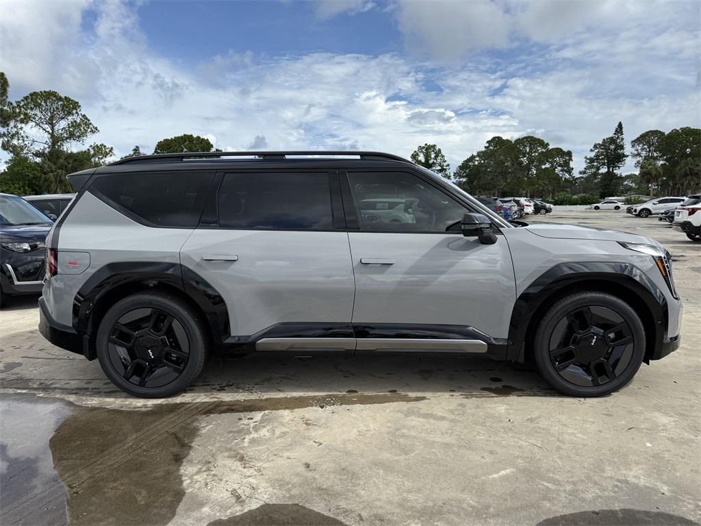 new 2026 Kia EV9 car, priced at $69,320