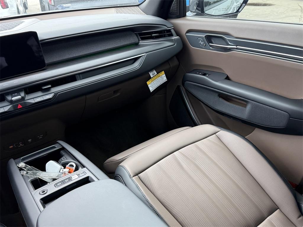 new 2026 Kia EV9 car, priced at $69,320