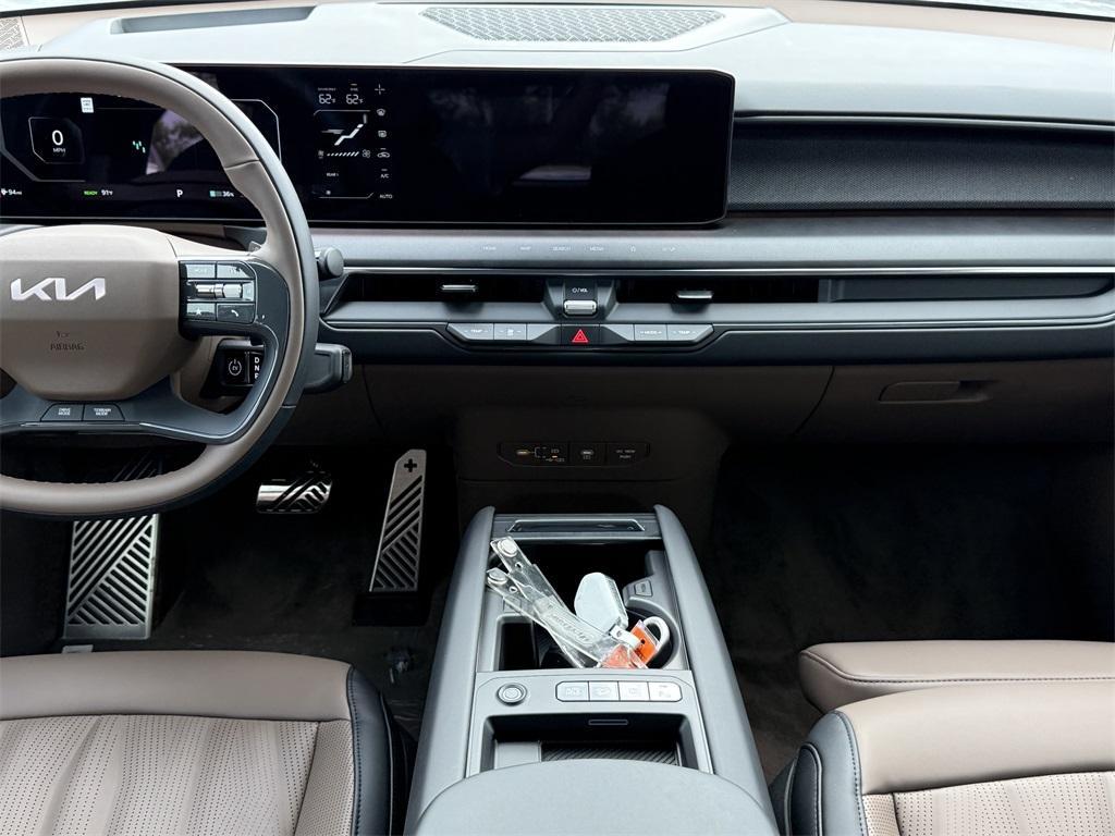 new 2026 Kia EV9 car, priced at $69,320