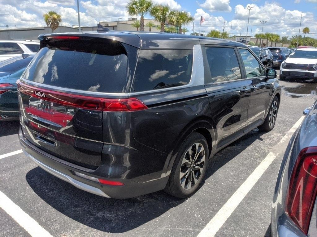 used 2024 Kia Carnival car, priced at $37,421