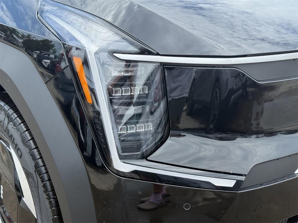 new 2026 Kia EV9 car, priced at $48,774