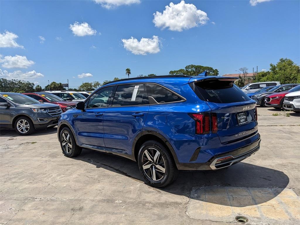 used 2022 Kia Sorento car, priced at $24,312