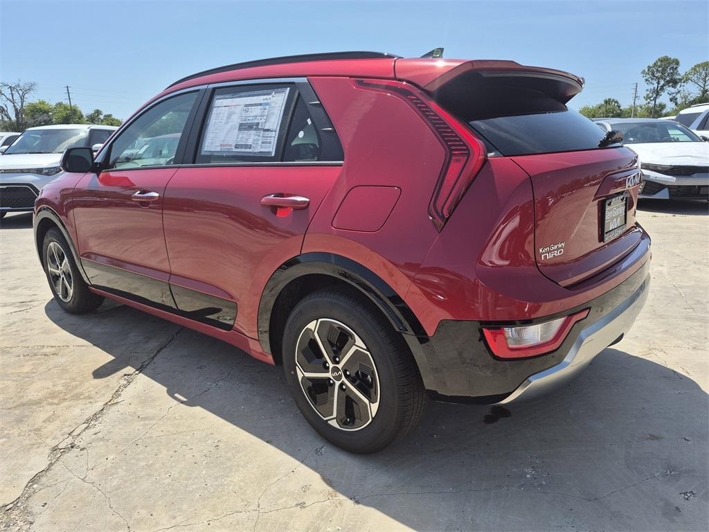 new 2025 Kia Niro car, priced at $31,415