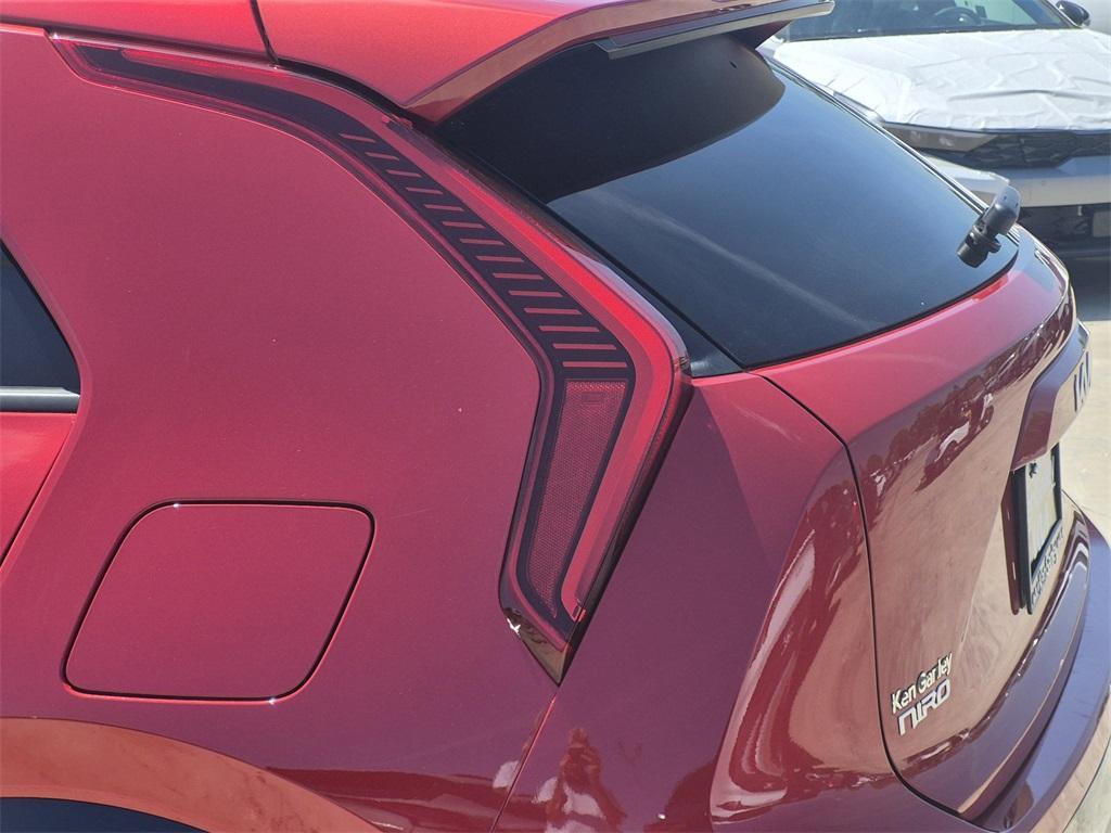 new 2025 Kia Niro car, priced at $31,415