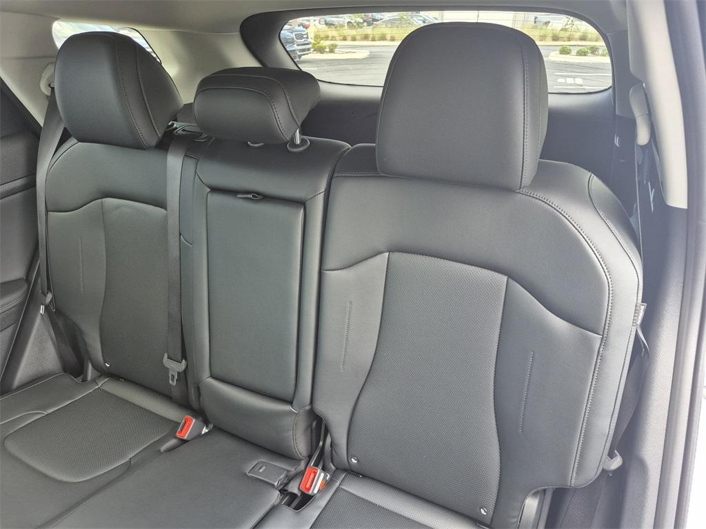 new 2025 Kia Sportage car, priced at $30,205